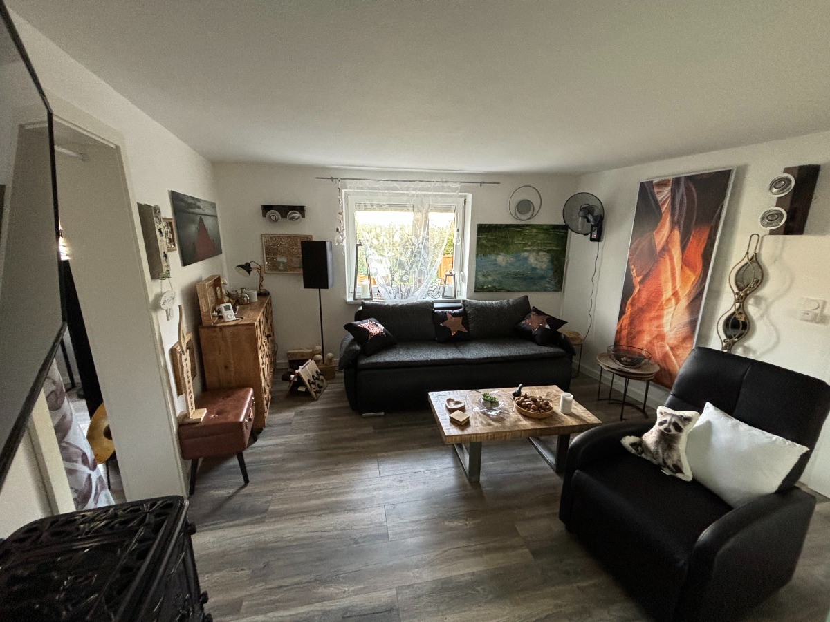 Wohnzimmer im Musterhaus EG